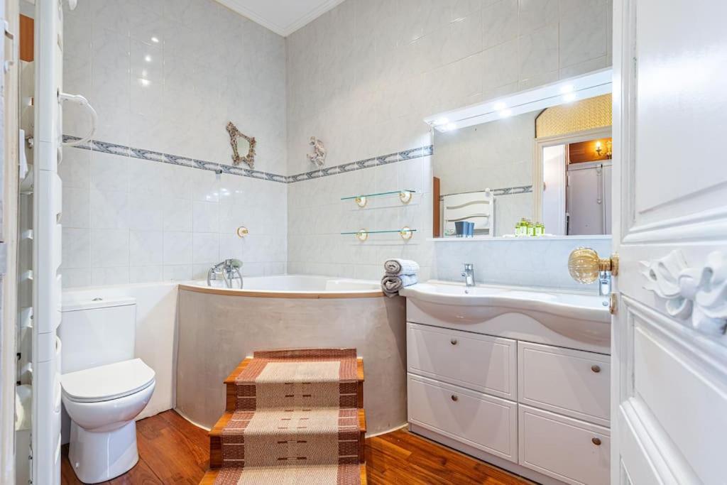Risso - Comfortable 3 Bedrooms With Balcony Nice Exteriér fotografie