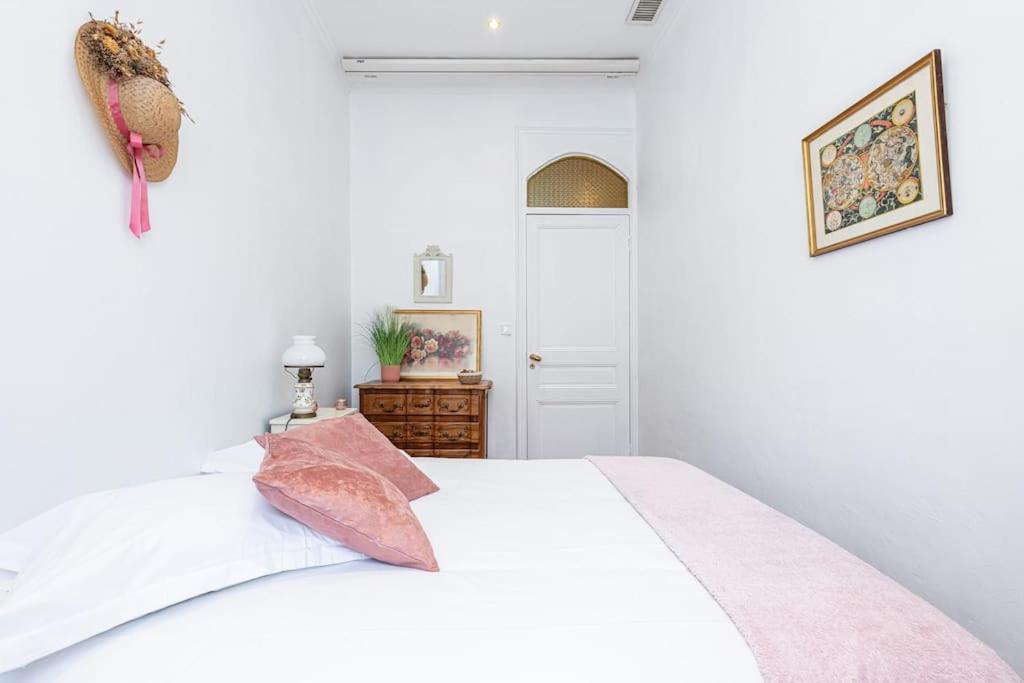 Risso - Comfortable 3 Bedrooms With Balcony Nice Exteriér fotografie