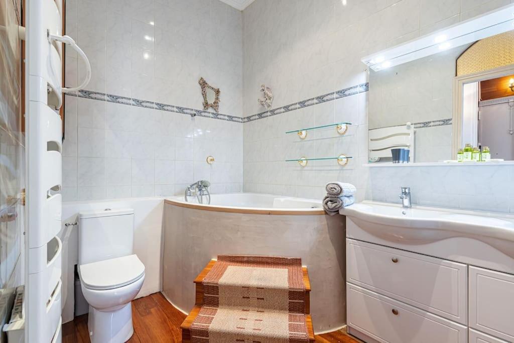 Risso - Comfortable 3 Bedrooms With Balcony Nice Exteriér fotografie
