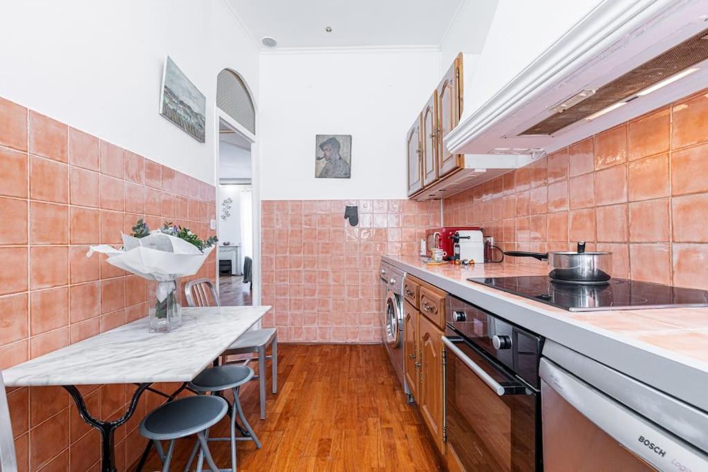 Risso - Comfortable 3 Bedrooms With Balcony Nice Exteriér fotografie