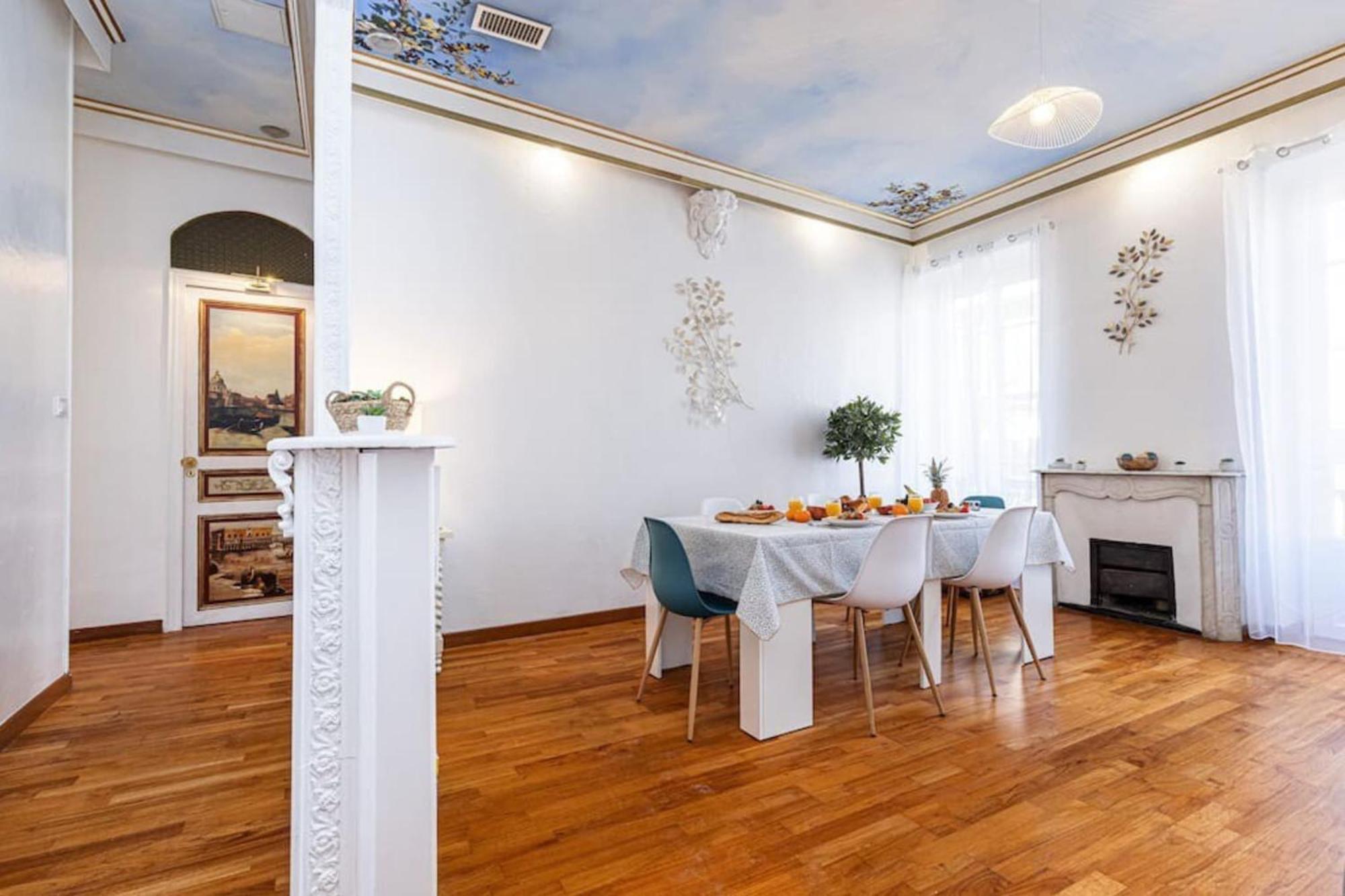 Risso - Comfortable 3 Bedrooms With Balcony Nice Exteriér fotografie